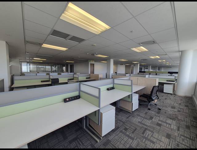 1,600M² OFFICE TO LET IN SANDTON CENTRAL